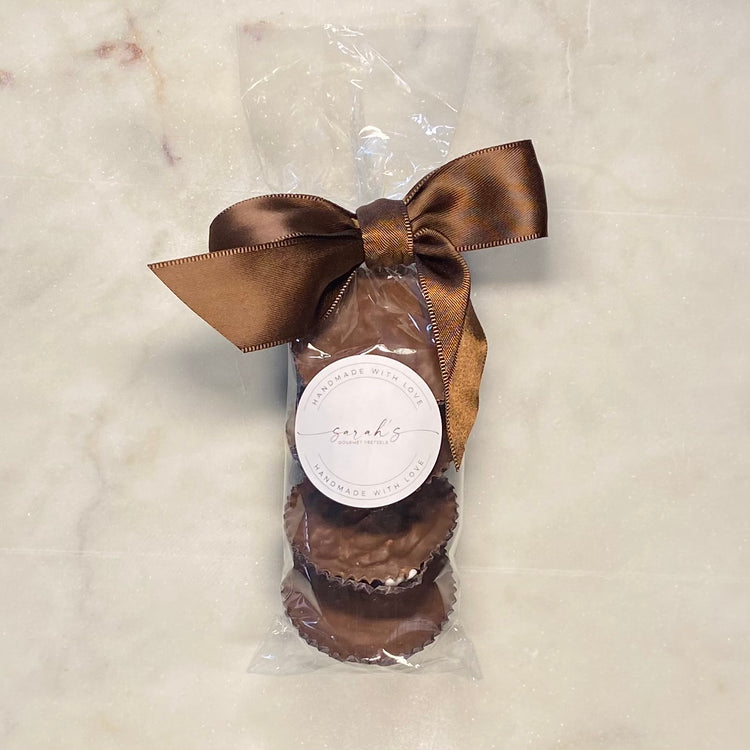 Toasted Coconut Marshmallow Bonbon